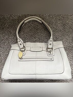 Coach Penelope White Ivory Pebble Leather Handbag purse